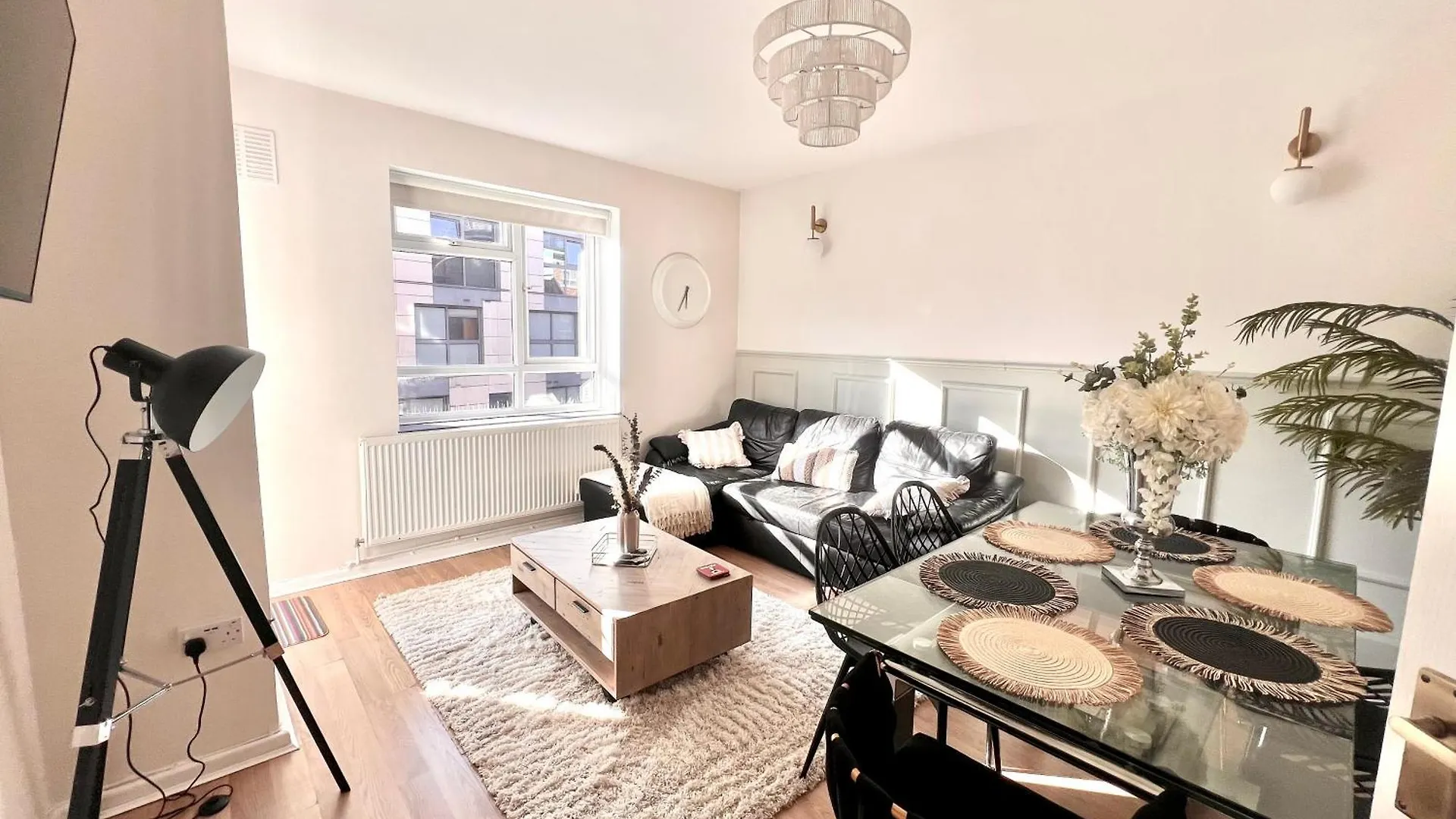 Central City 3 Minutes To Tower Of London Trendy Shoreditch Recently Refurbished 3 Bedrooms Sleeps 8 Apartment