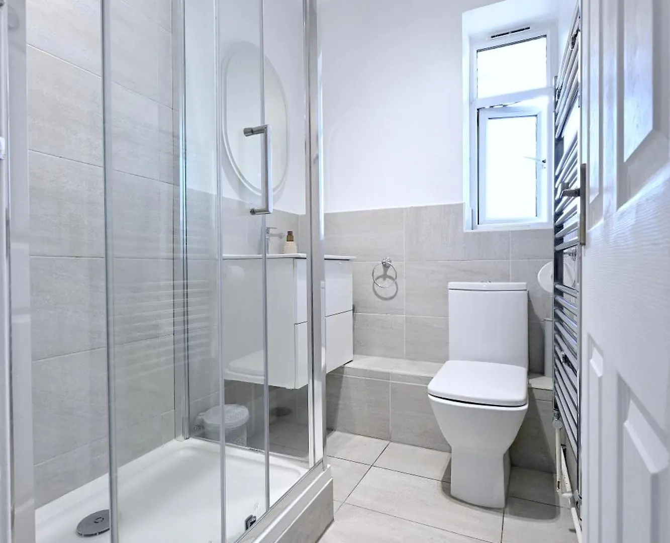Central City 3 Minutes To Tower Of London Trendy Shoreditch Recently Refurbished 3 Bedrooms Sleeps 8 United Kingdom